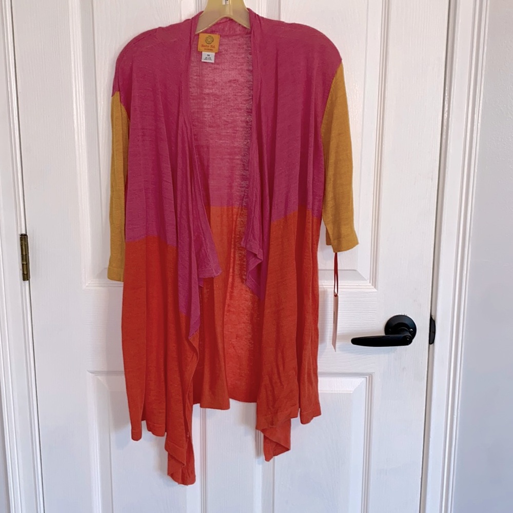Ladies Cardigan in Color Block, Size 1X, NWT, Never Worn. No defects no stains